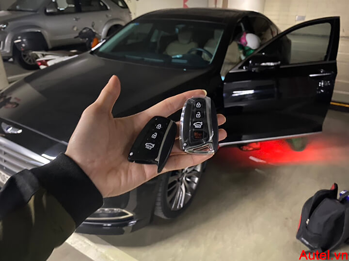 cai-chia-khoa-genesis-g80-2