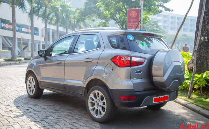 lam-chia-khoa-ford-ecosport-5